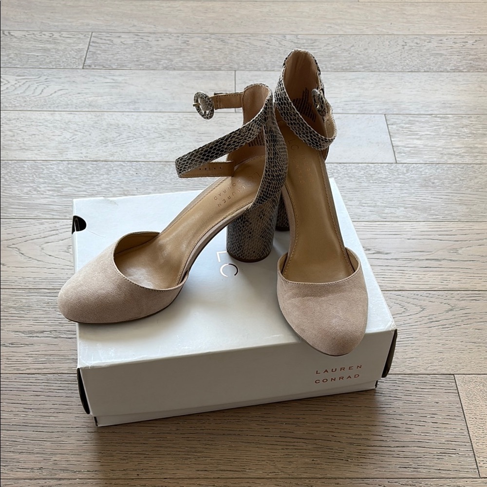 LC Lauren Conrad 9.5 Snake Block Heels Black/Tan